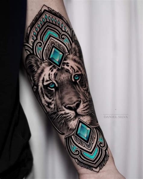 daniel-silva-cool-arm-tattoos,-arm-tattoos-for-women,-arm-tattoos