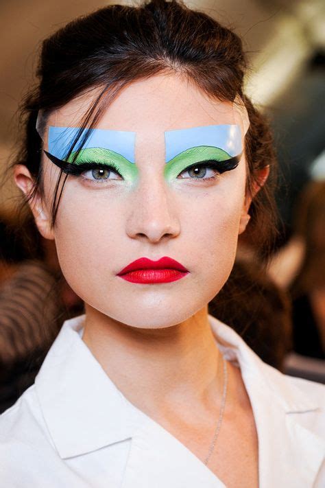 88 Best Runway Makeup Images On Pinterest Make Up Looks Artistic