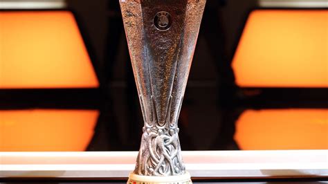 Uefa Führt Zur Saison 202122 Dritten Europapokal Wettbewerb Ein