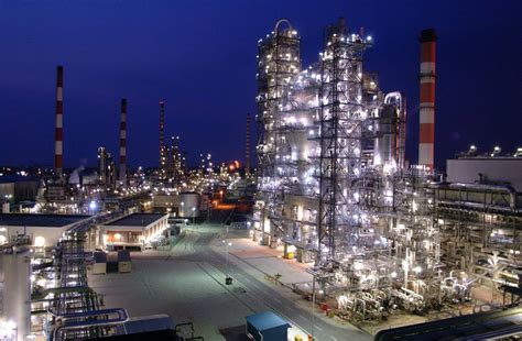 These include liquefied petroleum gas, naphtha, gasoline, mixed aromatics, gas oil. Shell looks beyond road fuels to secure future of refining ...