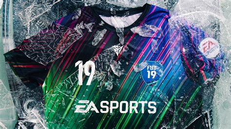 The lights are known as 'aurora borealis' in the north and 'aurora australis' in the south. Maillot Northern Lights EA Sports | Nouveau maillot à ...
