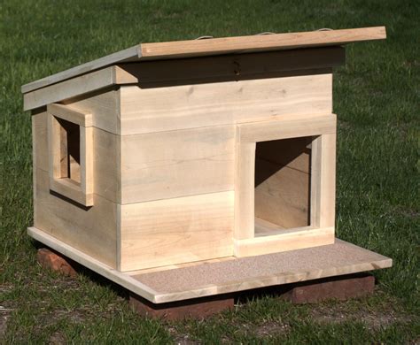 Cut the components at the right components and then secure them together with 2 1/2″ screws. Outdoor Cat House Shelter from Touchstone Pet