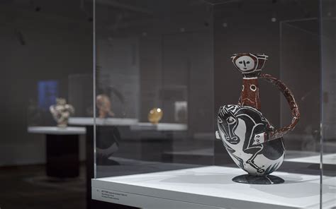 Pablo picasso was undoubtedly an extraordinary 20th century painter but i also feel that in the field of abstract impressionism his. PICASSO KERAMIK / Udstillingsarkitektur til Louisiana ...