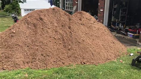 A Yard Of Dirt How Much Topsoil Do I Need What Does A