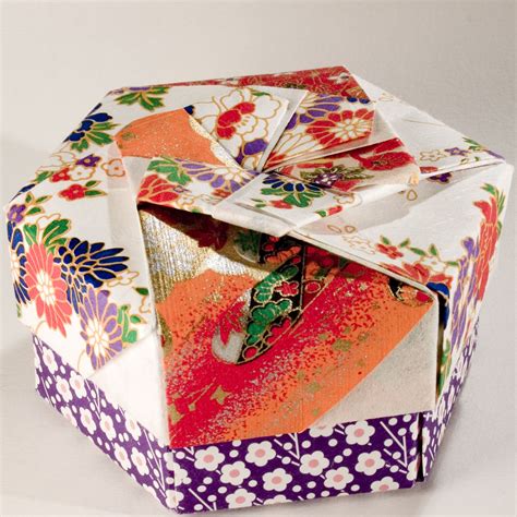 Decorative Hexagonal Origami T Box With Lid 09 Ilove