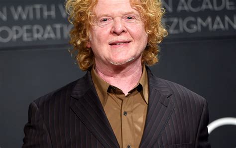 Simply Reds Mick Hucknall Has Probably Had Sex With Over 1000 Women
