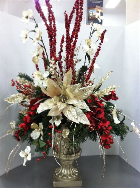 Christmas Floral Arrangements Centerpieces