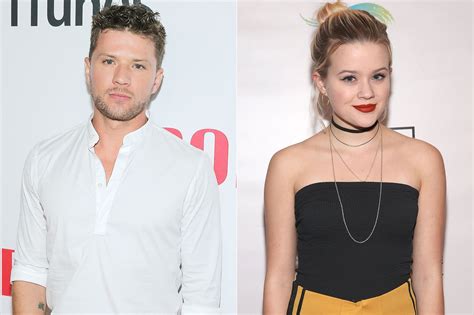 Ryan Phillippe Talks Dealing With His Teen Daughter Avas Newfound Instagram Fame