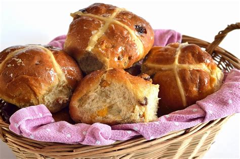 Delicious Hot Cross Buns Thrifty And Tasty Utterly Scrummy Food