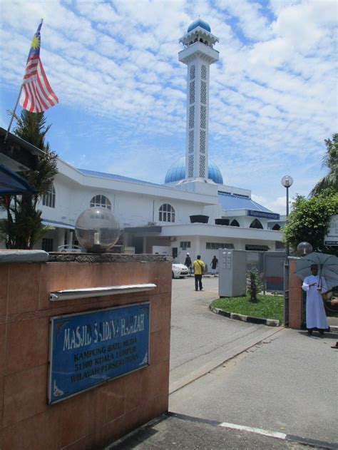 Meskipun pergi keluar kota ataupun perjalanan liburan bersama keluarga, jangan sampai waktu sholat anda terlewatkan. SENI LAMA MELAYU (MALAY OLDEN ART): Masjid (Mosque of ...