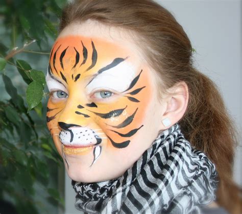 Tiger schminken einfache tiger kinderschminken anleitung. Tiger face painting tutorial - Tiger makeup | Schminken ...