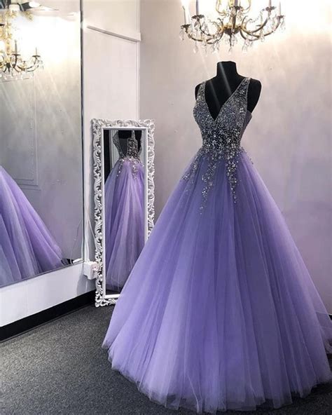 Amazing V Neck Beading Lavender Ball Gown Puffy Girls Sweet Quinceanera