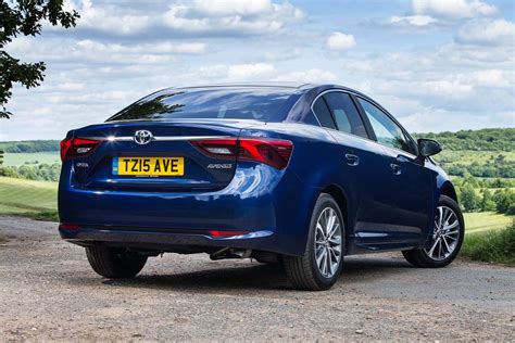 Toyota Avensis Saloon Review 2009 Parkers