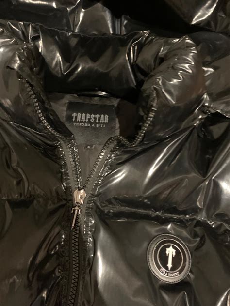 Trapstar Irongate Puffer Shiny Black Jacket In Gu19 Surrey Heath Für £