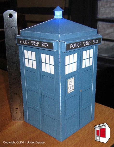 Free Dr Who Tardis Papercraft Model