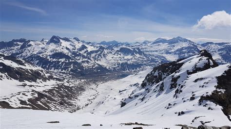 Val Loga Cima Centrale Di Da Montespluga Sci Alpinismo Pellata A