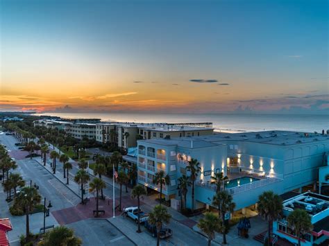 The Palms Oceanfront Hotel In Isle Of Palms Cheap Hotel Deals And Rates