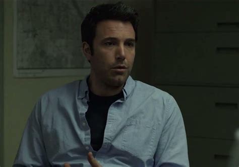 Gone Girl Film New Clip Shows Ben Affleck Being Questioned By Police