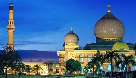 10 Masjid Terindah Di Indonesia Yang Akan Membuat Anda Terpesona Tentik
