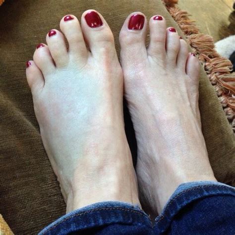 Valerie Bertinellis Feet