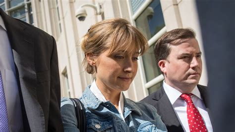 Allison Mack Starts 3 Year Prison Sentence For Role In Nxivm Crimes Thr News