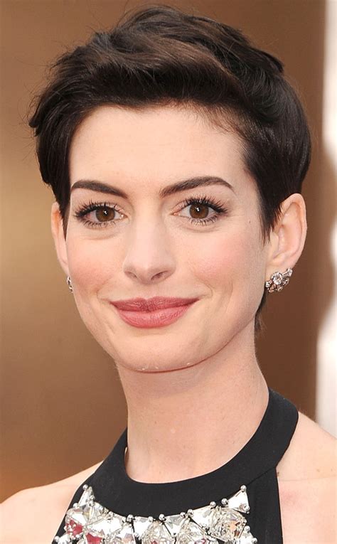 Anne Hathaway From Get The Look Oscars 2014 Makeup And Hair E News