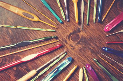 Guide To Sizes And Types Of Crochet Hooks