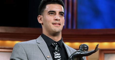 Mariota needs to stay his course and nothing more to win the heisman. Oregon's Marcus Mariota wins Heisman Trophy