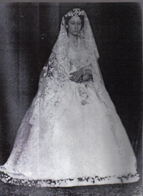 1862 Princess Alices Wedding Dress Grand Ladies Gogm