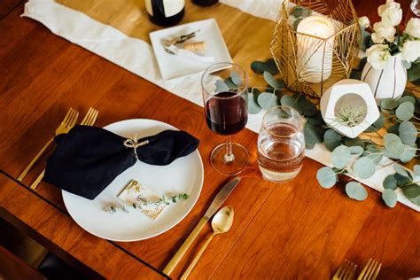The host and hostess sit at opposite ends of the table. Planning a Dinner Party: Your Checklist - La Crema