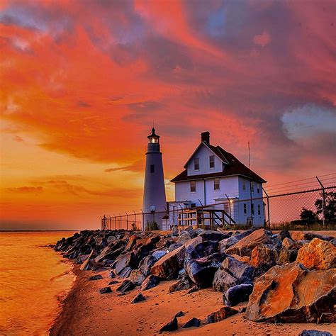 Michigan Coastal Lighthouse Ipad Air Wallpapers Free Download