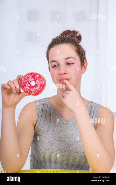 Adolescent Snacking Hi Res Stock Photography And Images Alamy