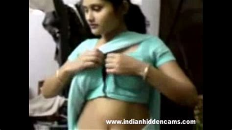 Indian Bhabhi Stripping Naked Exposing Bigtits Indian Sex