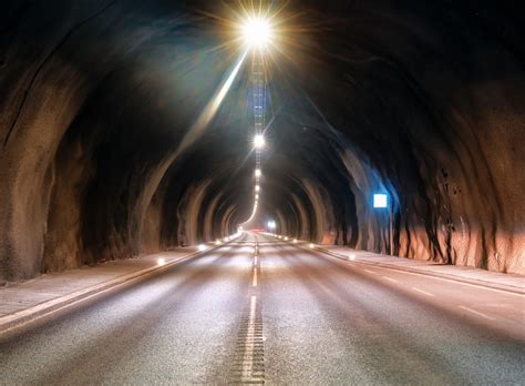 Complete Information of Tolls and Tunnels in Iceland