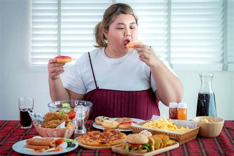 5 tips on how to stop binge eating by samantha myers medium