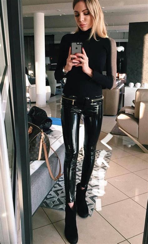 Pin By くんまー On レザーパンツ Outfits With Leggings Shiny Pants Sexy Leather Outfits
