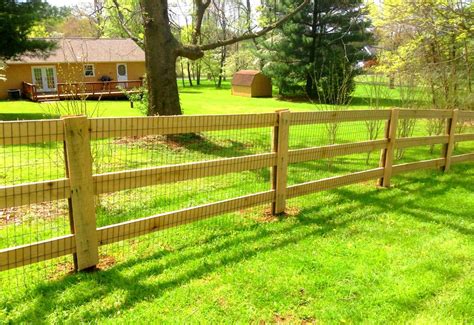 Paddock Horse Board Pasture Fence Designs Fence Posts Are Made Of
