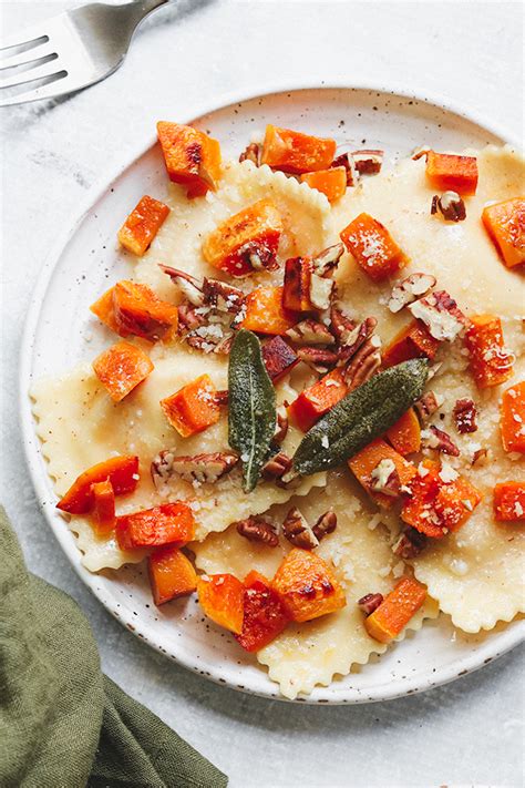 Roasted Butternut Squash Ravioli With Sage Brown Butter And Toasted