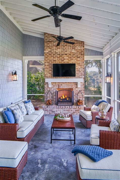 It is accessed from the main gate and should be designed as per vaastu guidelines. This Bright Lowcountry Home Will Convince You to Try Moody ...