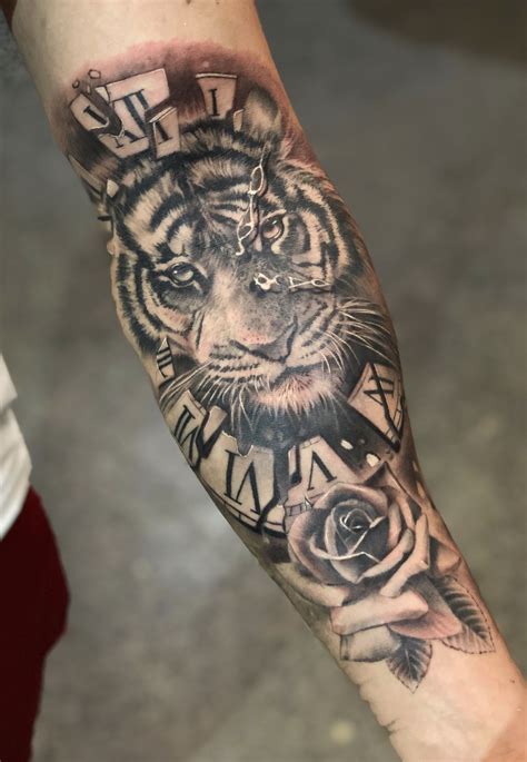 Lion And Broken Clock Tattoo Meaning Tattoos Gallery