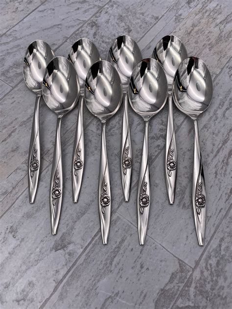 oneida lasting rose deluxe stainless flatware set service for 8 in storage tray vintage