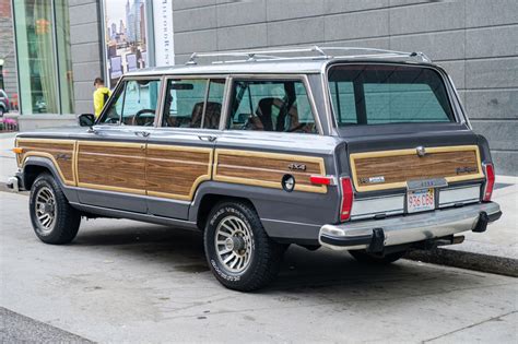 This Jeep Grand Wagoneer Will Take You Back To The 1980s Carscoops