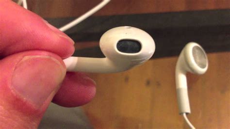 Apple Iphone 5 Earbuds Unboxing And Review Youtube
