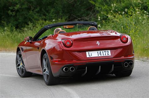 What do you think about this color ? The Ferrari's V8 produces 552bhp and a peak of 557lb ft in seventh gear