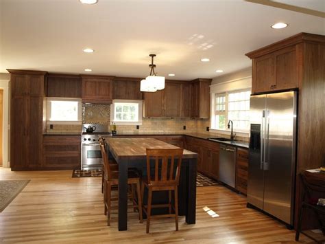 Do you suppose dark kitchen cabinets with light wood floors appears great? dark cabinet light wood floor | Kitchen Ideas | Pinterest