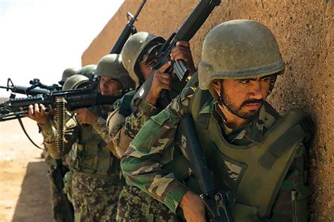 Afghanistan Afghanistan Libera Altri 900 Prigionieri Talebani Guerre