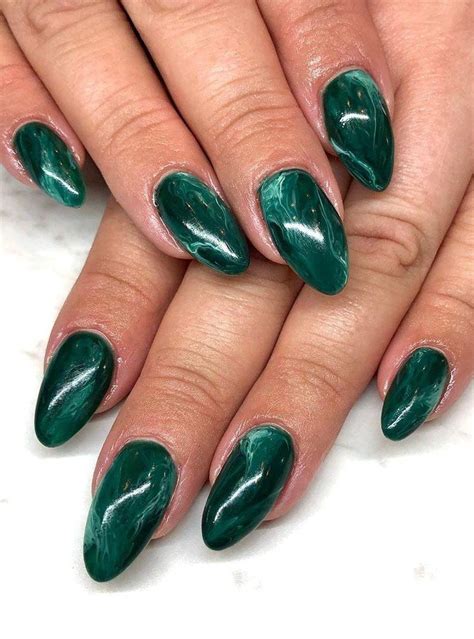 56 Elegant Emerald Green Nail Designs You Will Love Green Nails