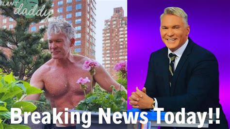 GMA S Sam Champion Flaunts Chiseled Abs In Shirtless Shot Playfully Calls Himself Daddy
