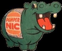 De 1975 comenzó a expandirse como franquicia, y se convirtió así en la primera cadena argentina de comida rápida. Fotos de PUMPER NIC