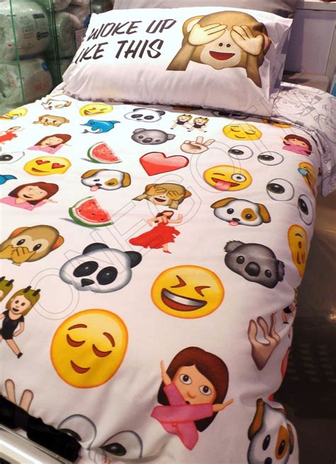 Funny emoji bedroom decorating ideas for kids | the house of white. 43 best Emoji Room images on Pinterest | Emojis, The emoji ...